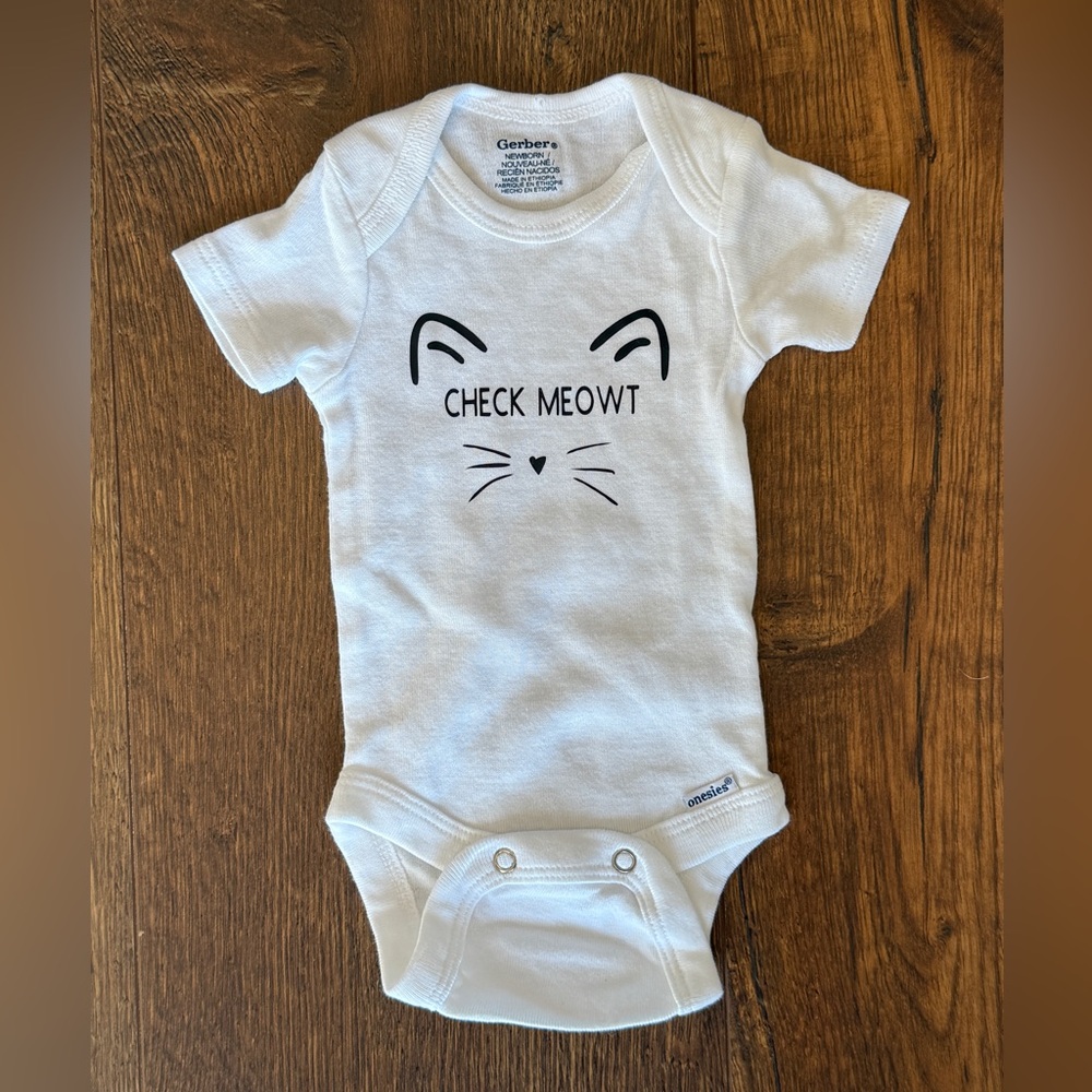 ✨4/$15✨Check Meowt Baby Onesie Gerber Size Newborn